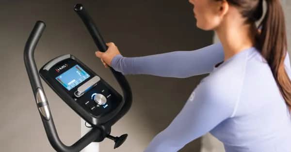 Czy jazda na rowerze stacjonarnym odchudza? Sprawdź efektywność!